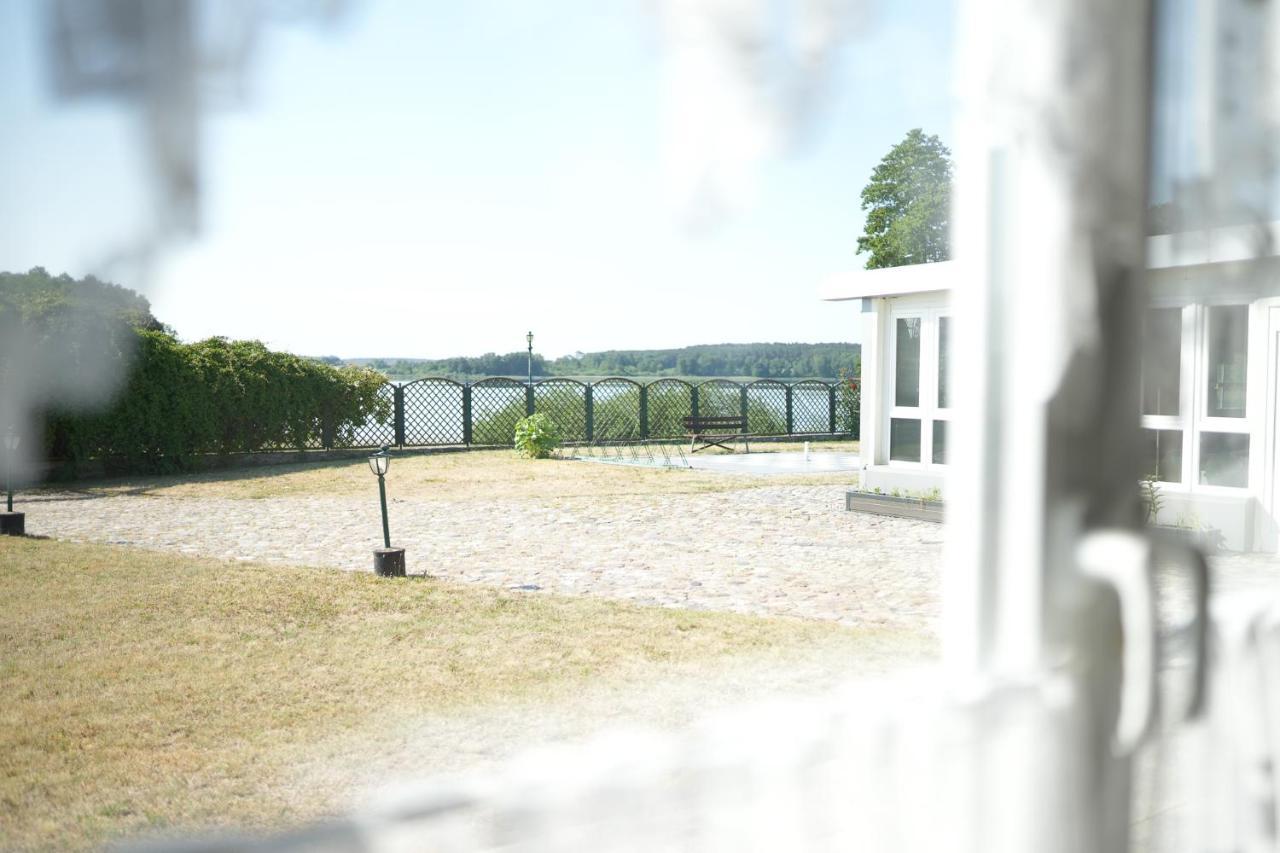 Black Tiger Seaside - Ferienwohnungen Direkt Am See Garden Extérieur photo